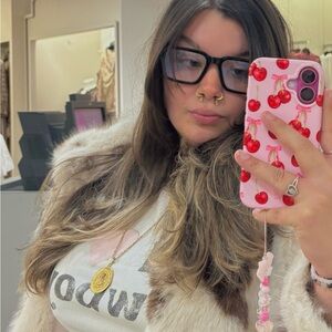 Meet your Posher, Lexi ✨